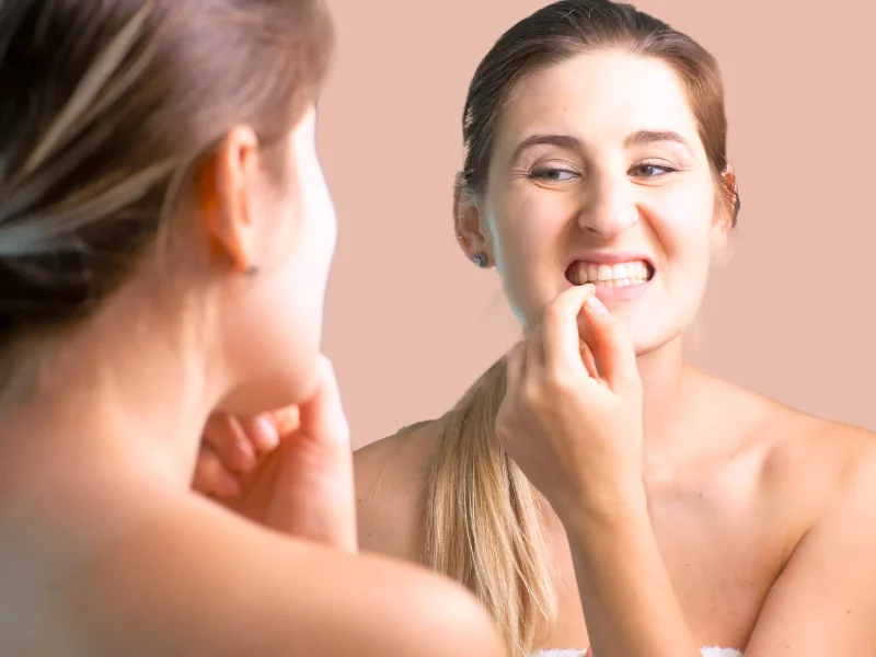 Causas de la retracción de encías